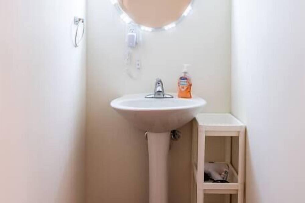 Photo of Bathroom in Old Louisville
