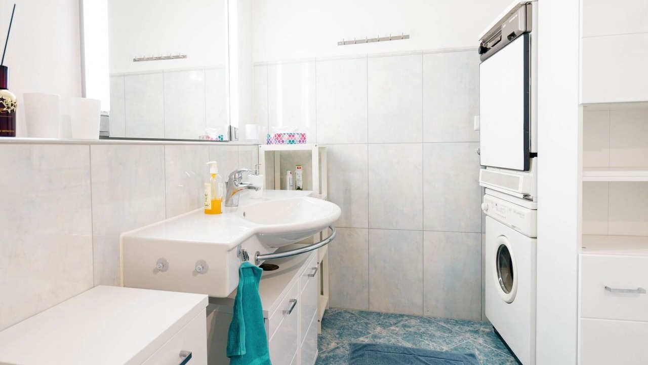 Photo of Bathroom in Mitloedi