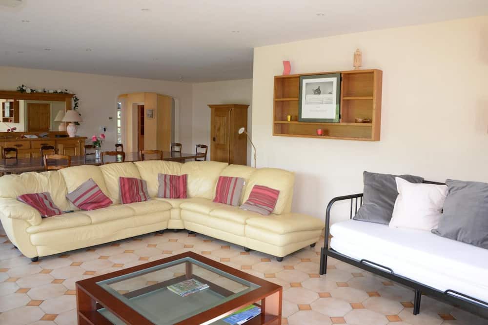 Photo of Livingroom in La Guiche