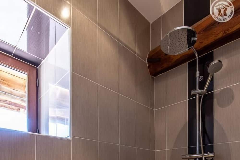 Photo of Bathroom in Beaubery