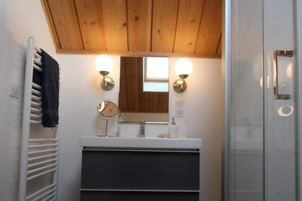 Photo of Bathroom in Chatenay