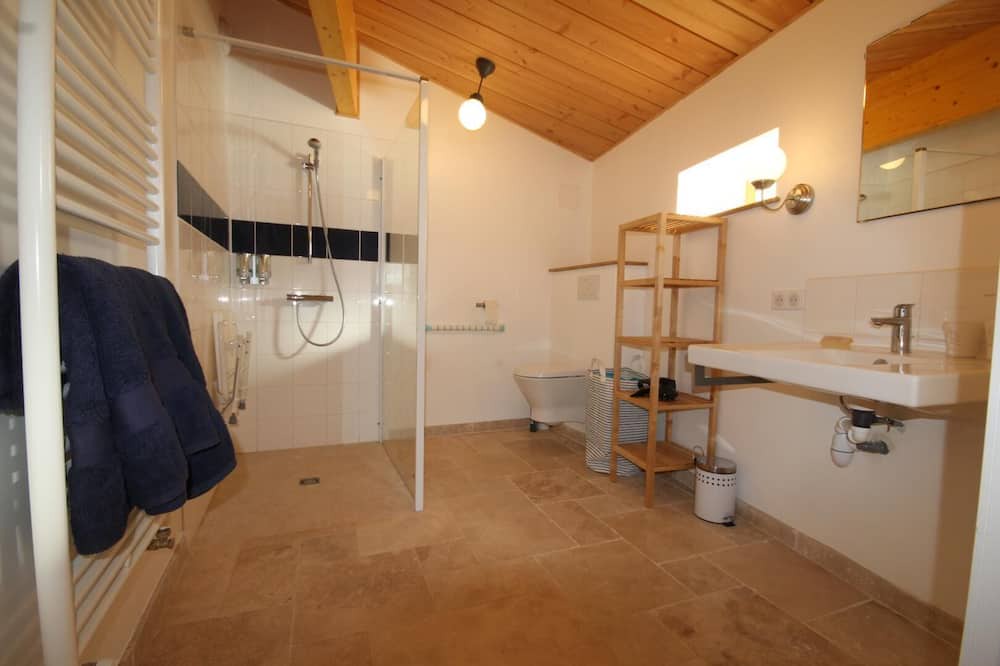 Photo of Bathroom in Chatenay