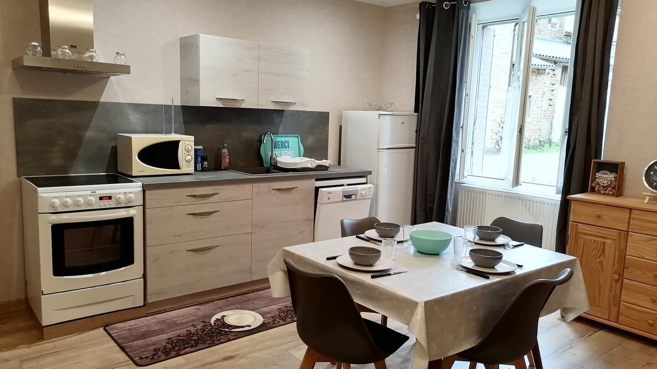 Photo of Kitchen in Grevilly