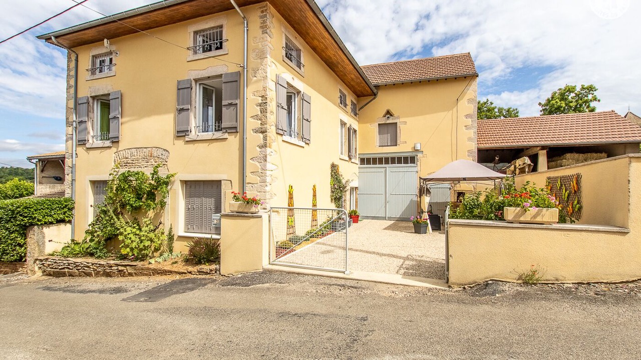 Photo of Outdoor in Grevilly