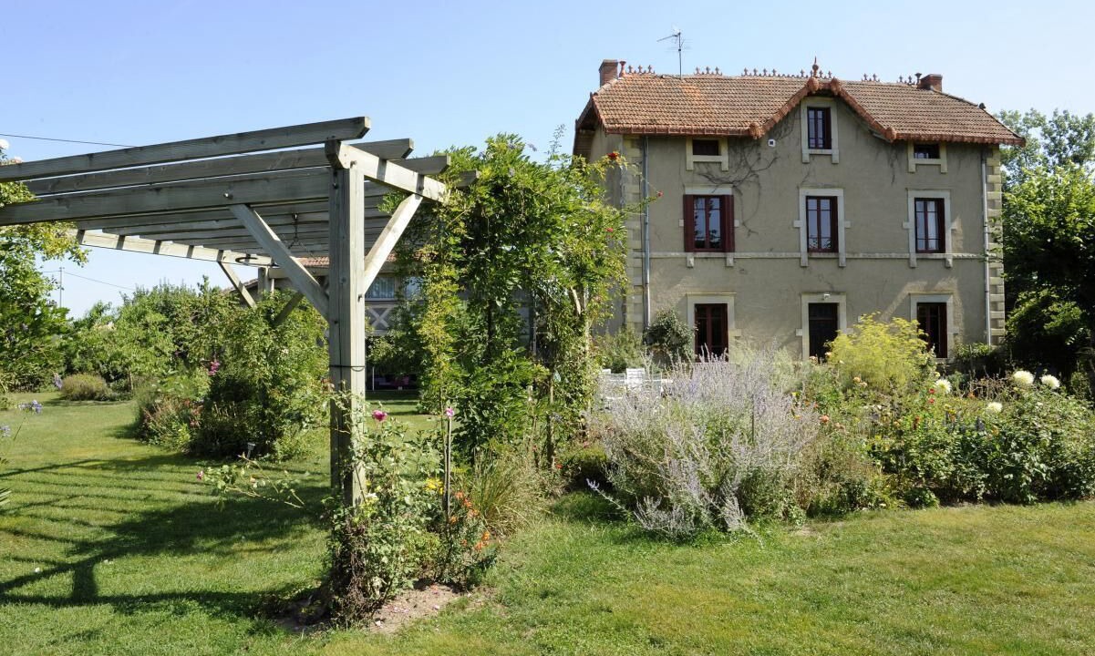 Photo of Outdoor in Chenay-le-Chatel