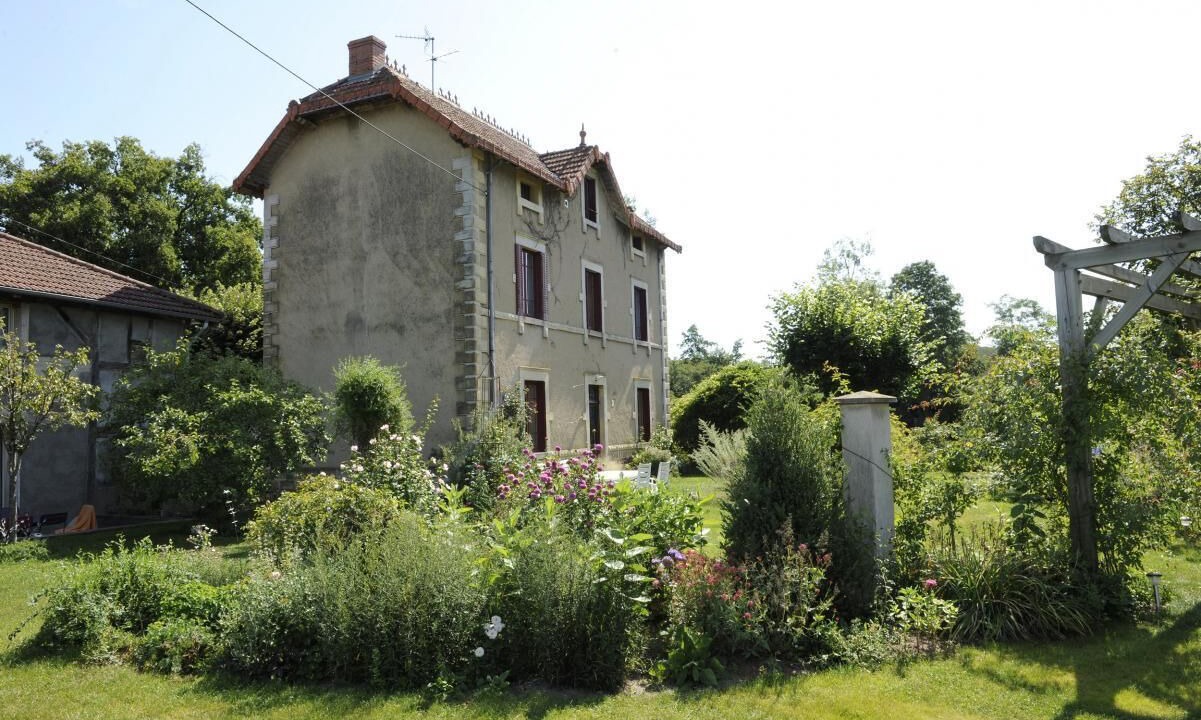 Photo of Outdoor in Chenay-le-Chatel