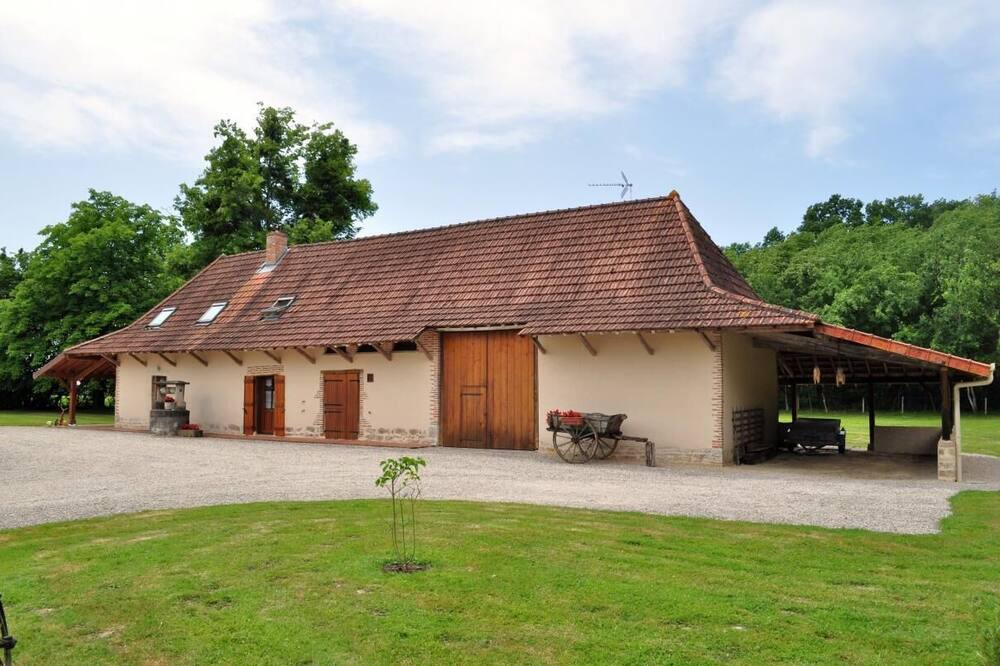Photo of Outdoor in Frontenaud