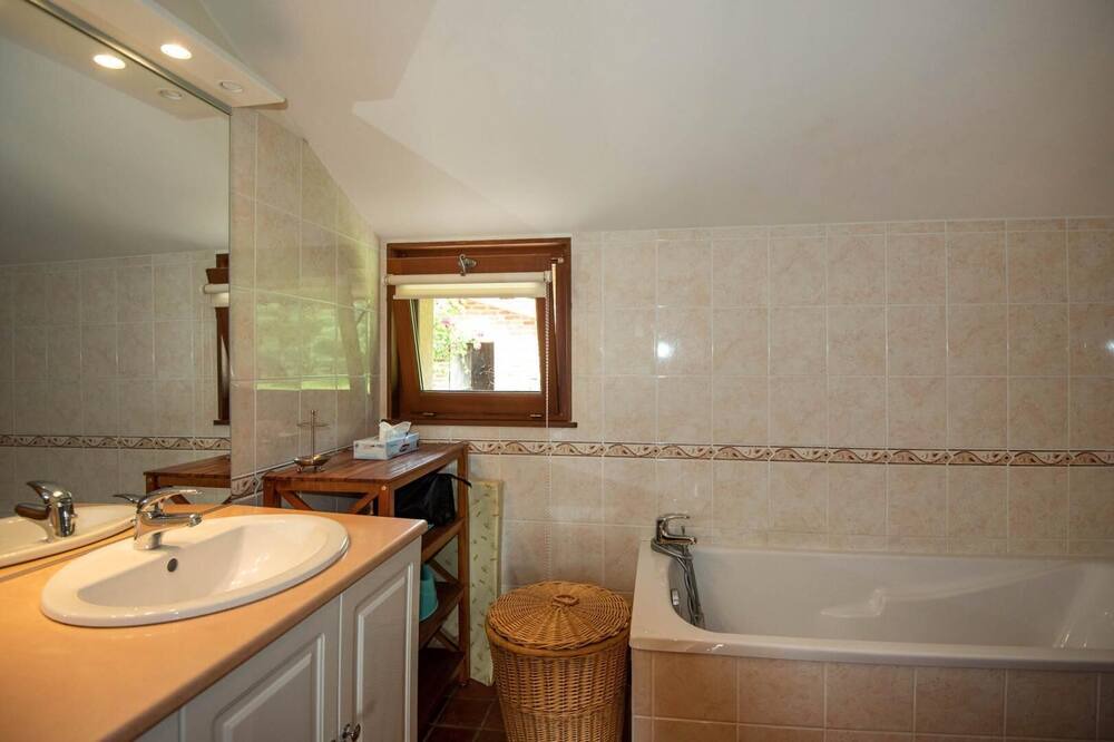 Photo of Bathroom in Frontenaud