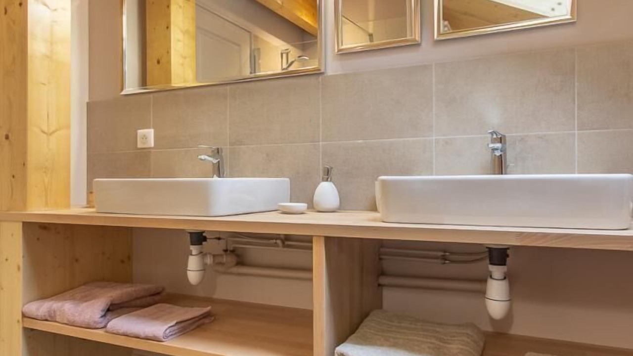 Photo of Others in Chateau