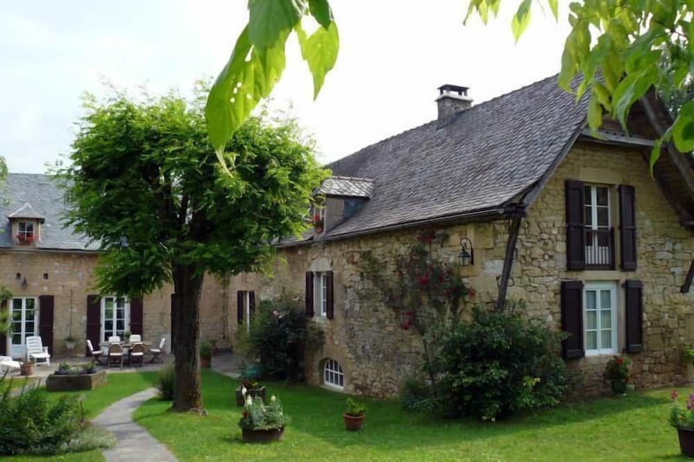 Photo of Outdoor in Salles-la-Source