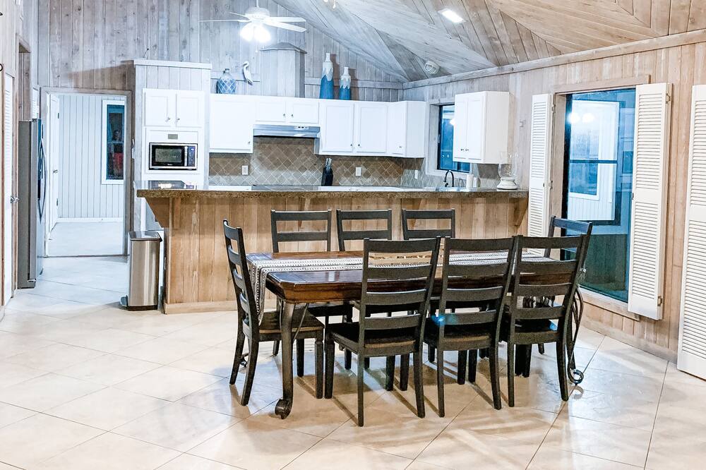 Photo of Kitchen in Cedar Lane