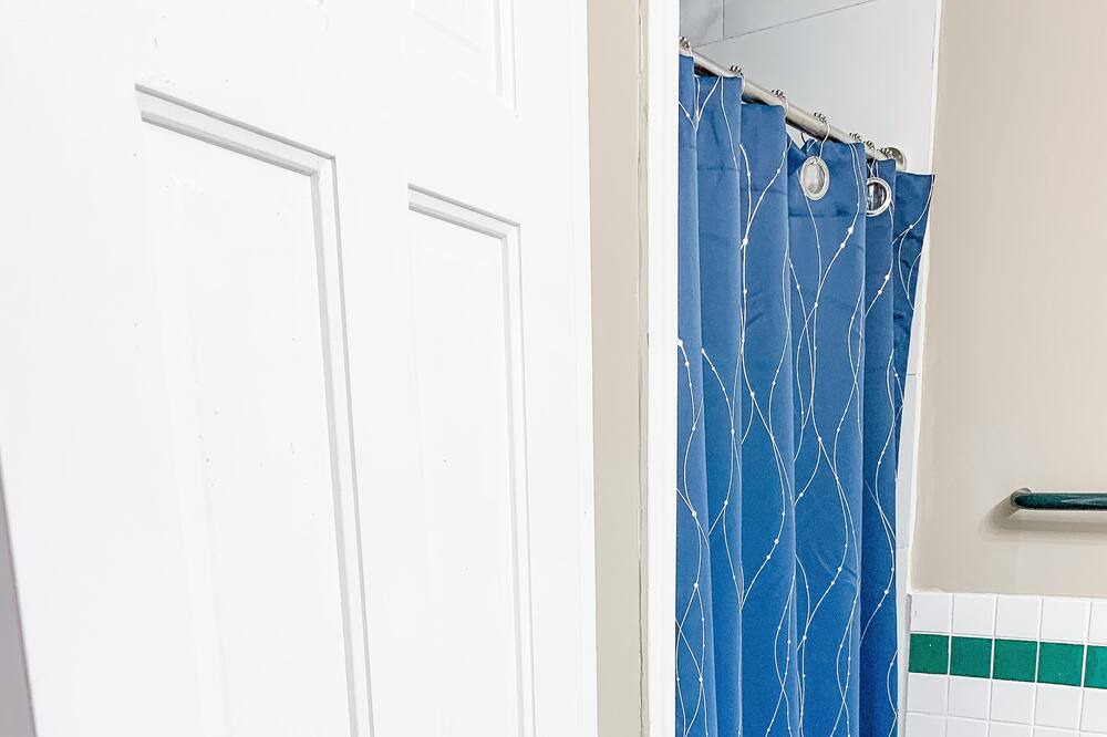 Photo of Bathroom in Cedar Lane