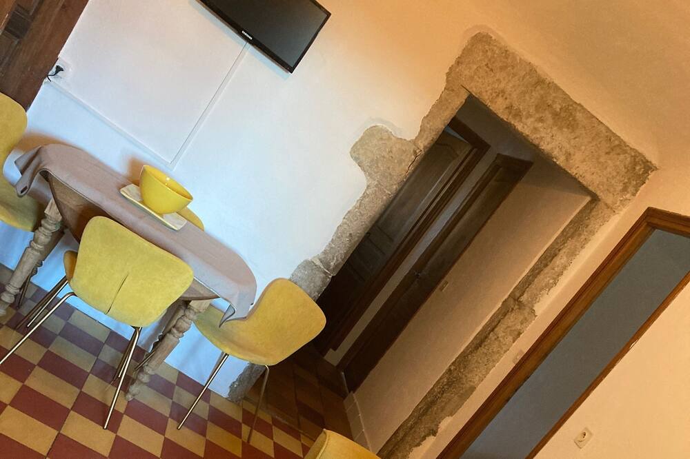 Photo of Livingroom in Chandolas