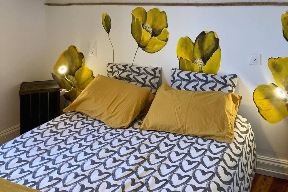 Photo of Bedroom in Chandolas