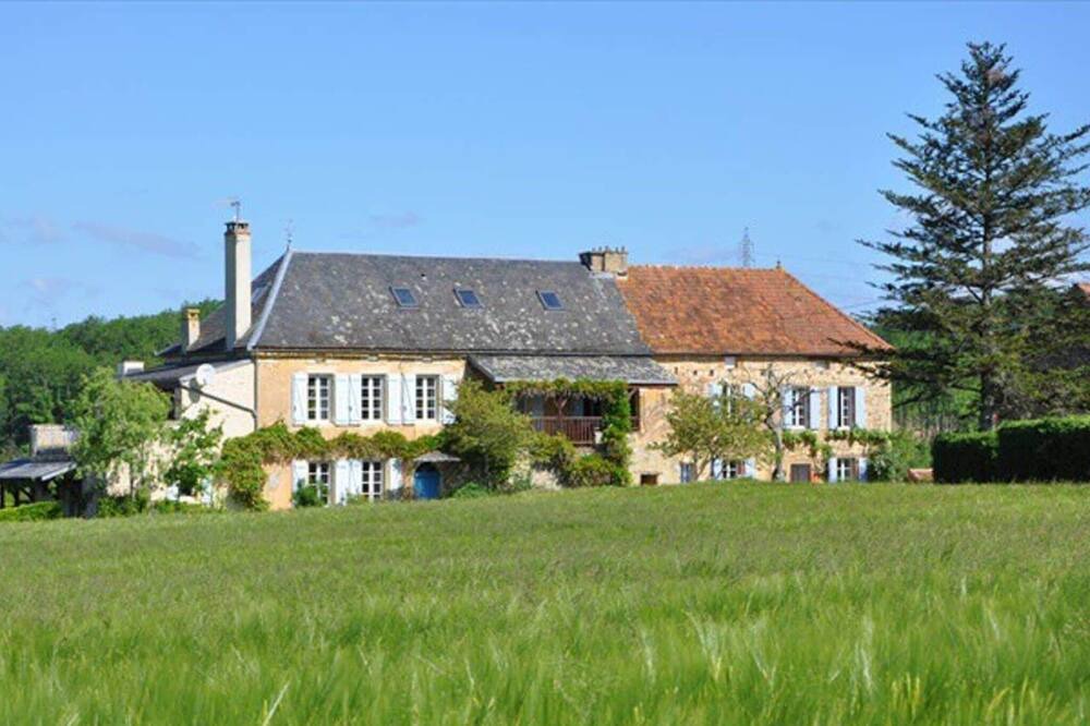 Photo of Outdoor in Degagnac