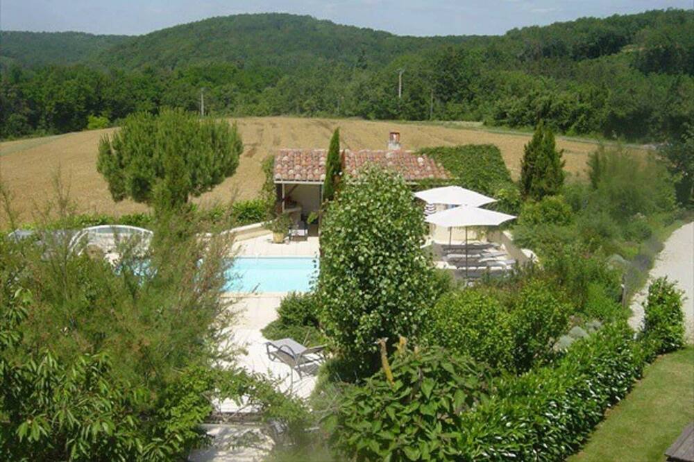 Photo of Outdoor in Degagnac