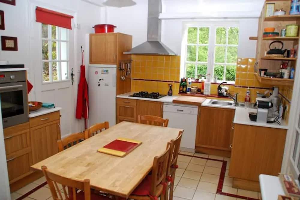 Photo of Kitchen in Saint-Aubin-sur-Scie