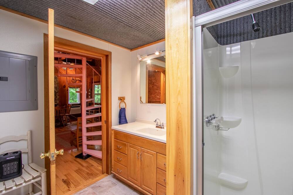 Photo of Bedroom in Jasper