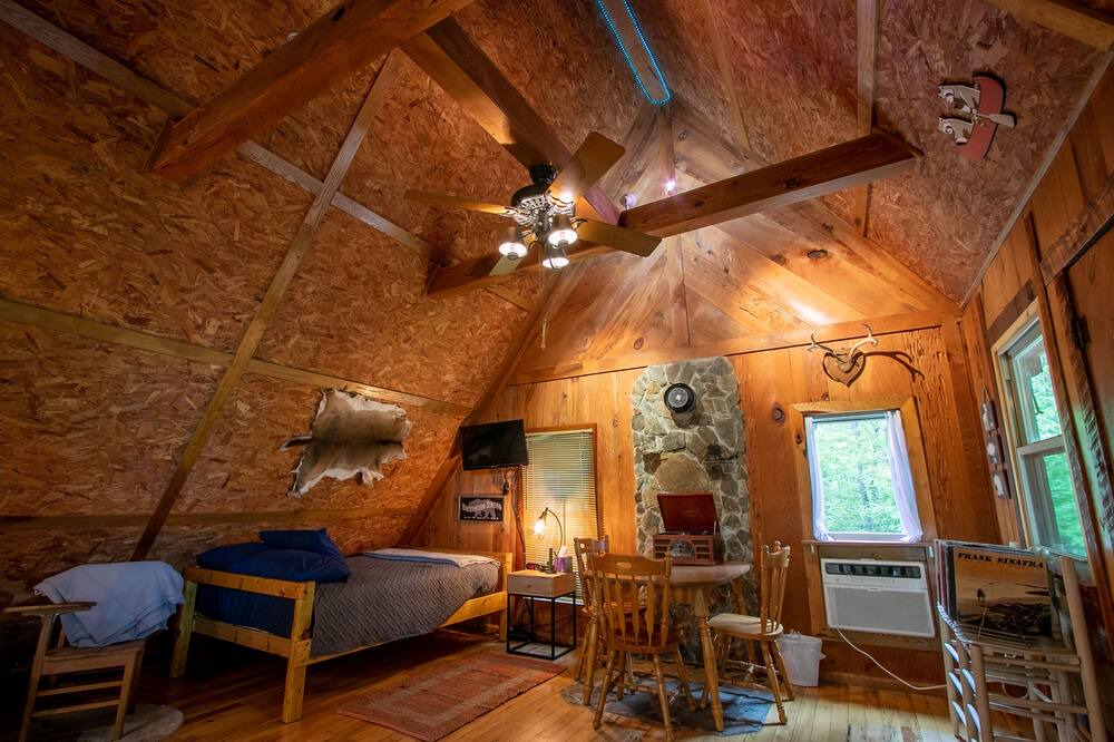 Photo of Livingroom in Jasper