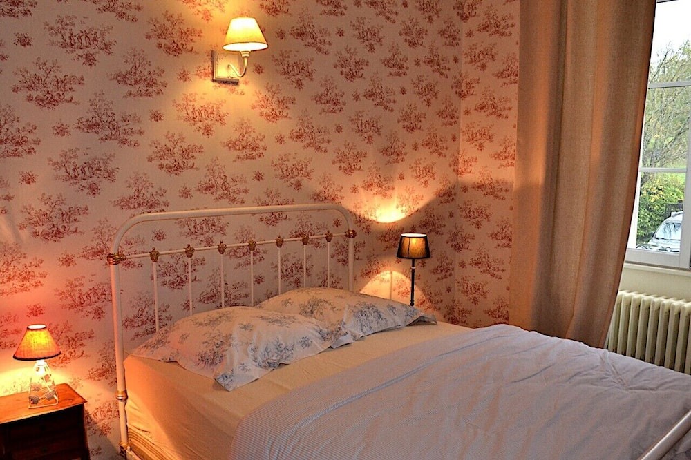 Photo of Bedroom in Lavault-de-Fretoy