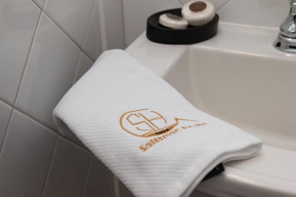 Photo of Bathroom in Steelville