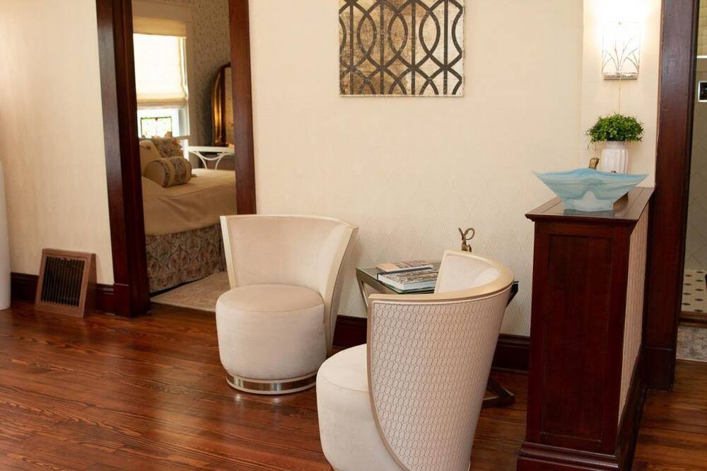 Photo of Livingroom in Steelville