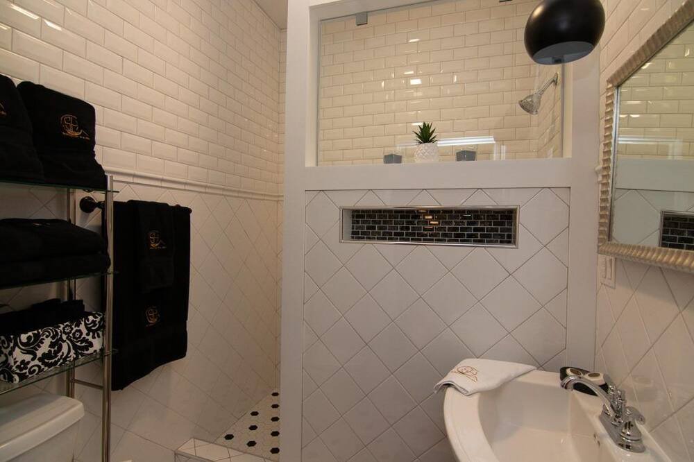 Photo of Bathroom in Steelville