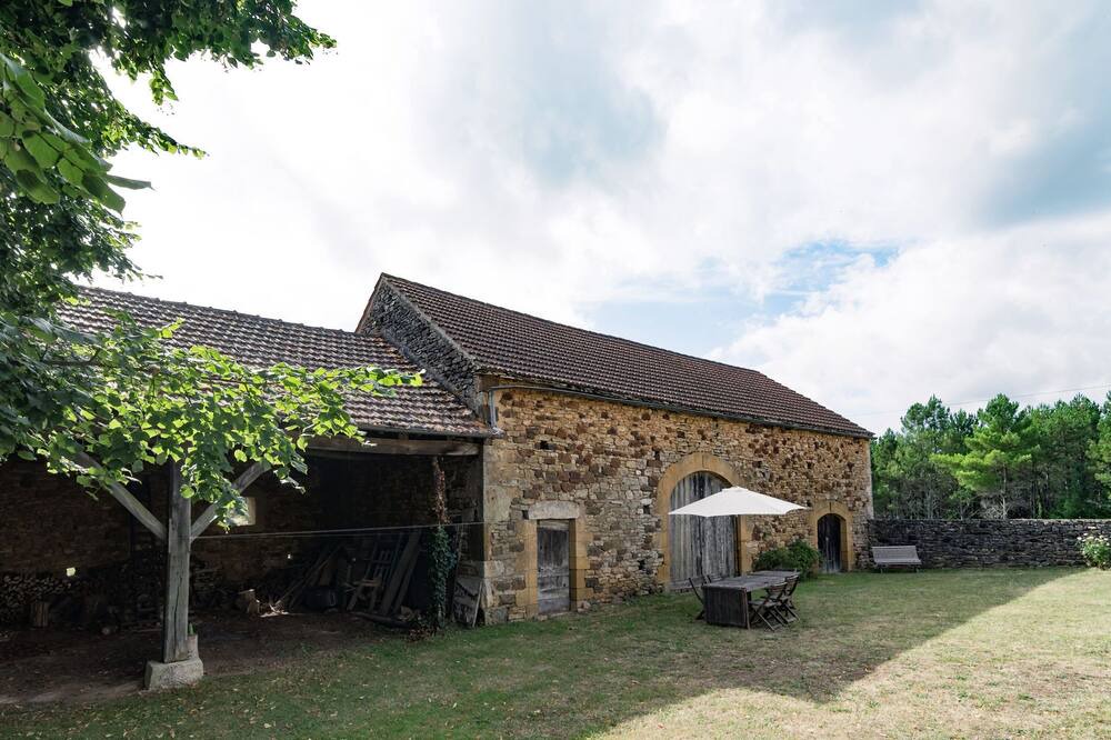 Photo of Outdoor in Montclera