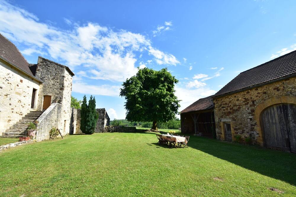 Photo of Outdoor in Montclera