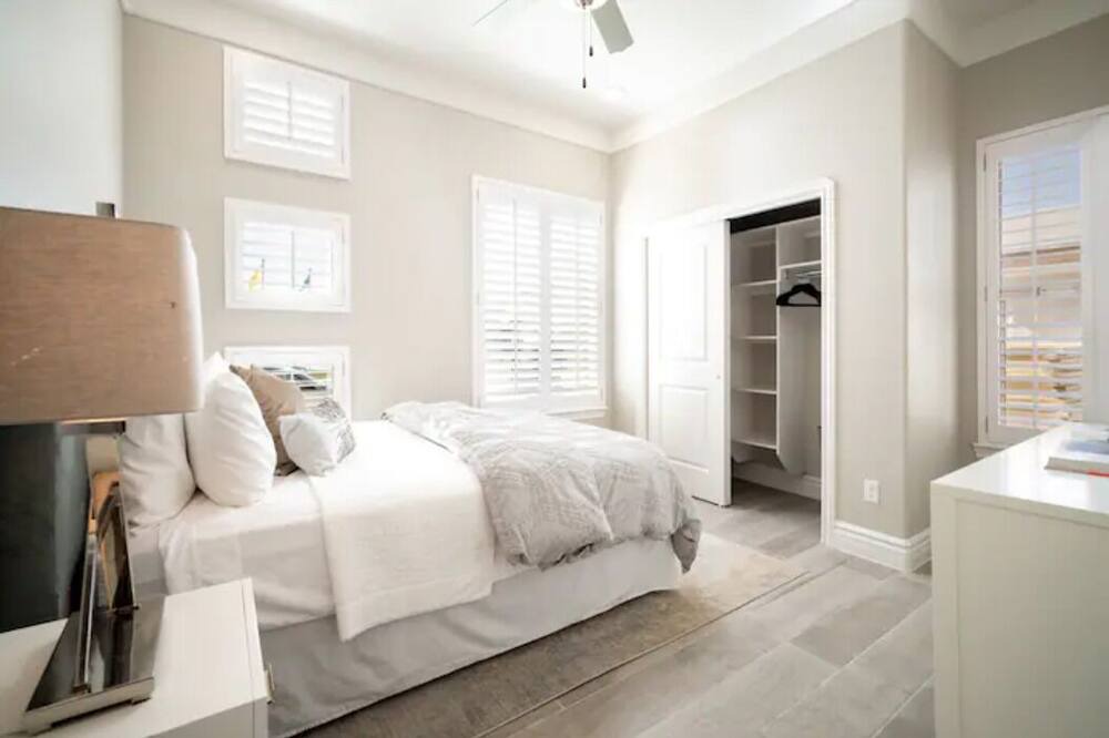 Photo of Bedroom in Horizon City