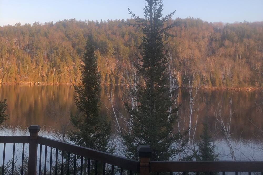Photo of Patio Balcony in Val-des-Monts