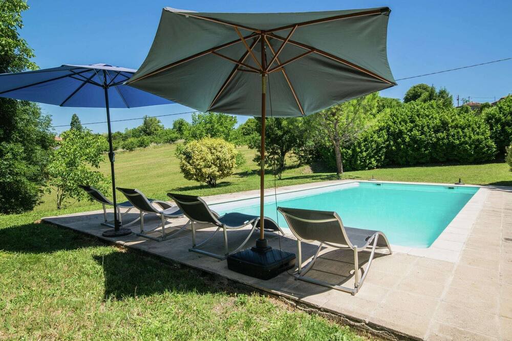 Photo of Outdoor in Bourg-de-Visa