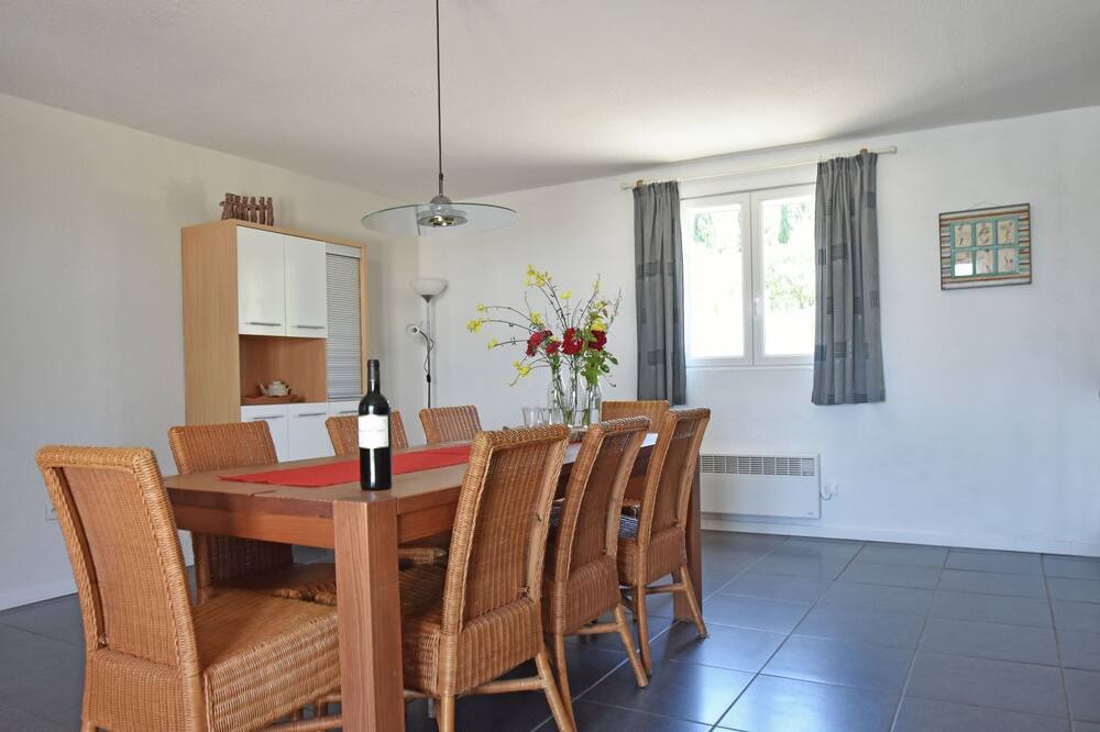 Photo of Livingroom in Oupia