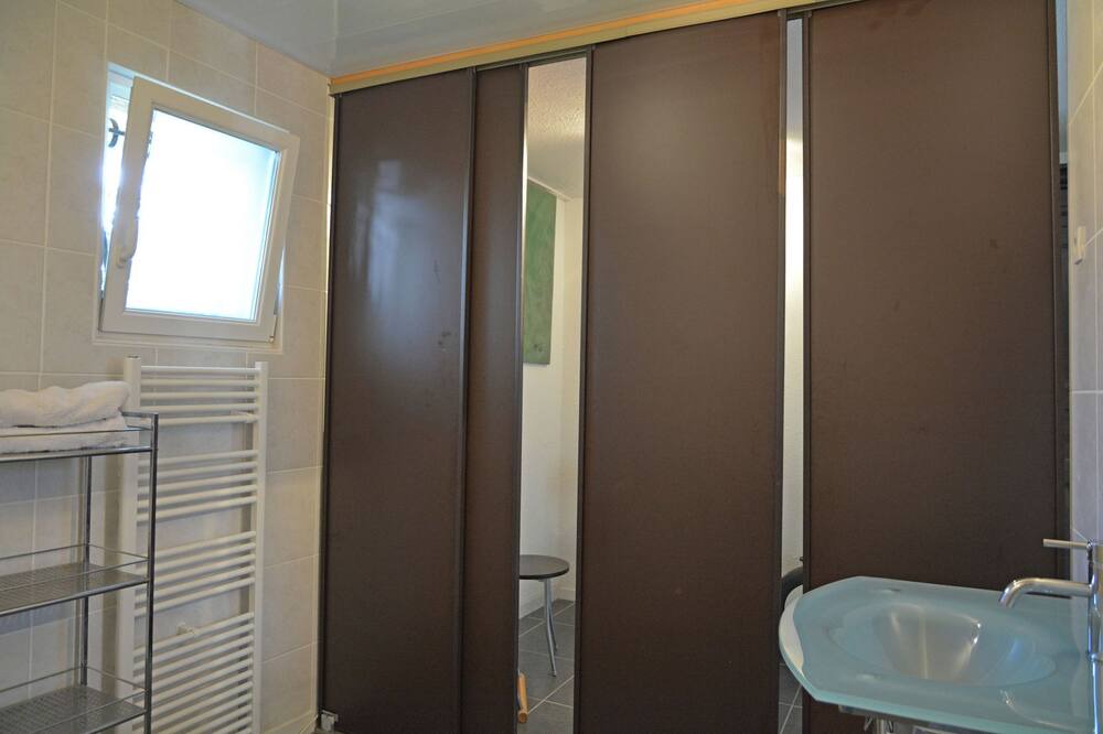 Photo of Bathroom in Oupia