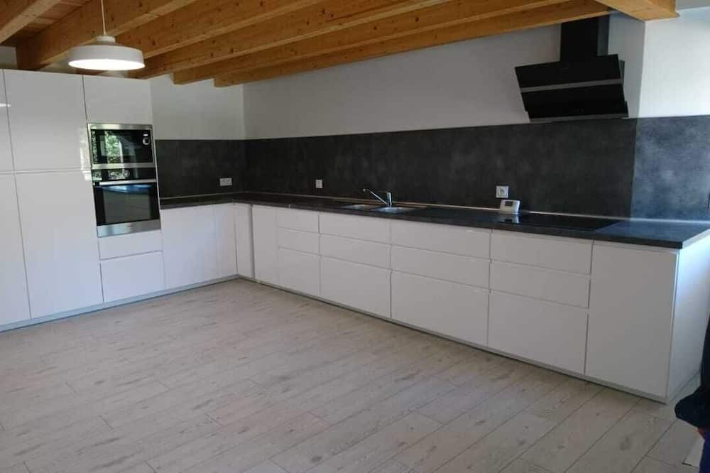 Photo of Kitchen in Galgon