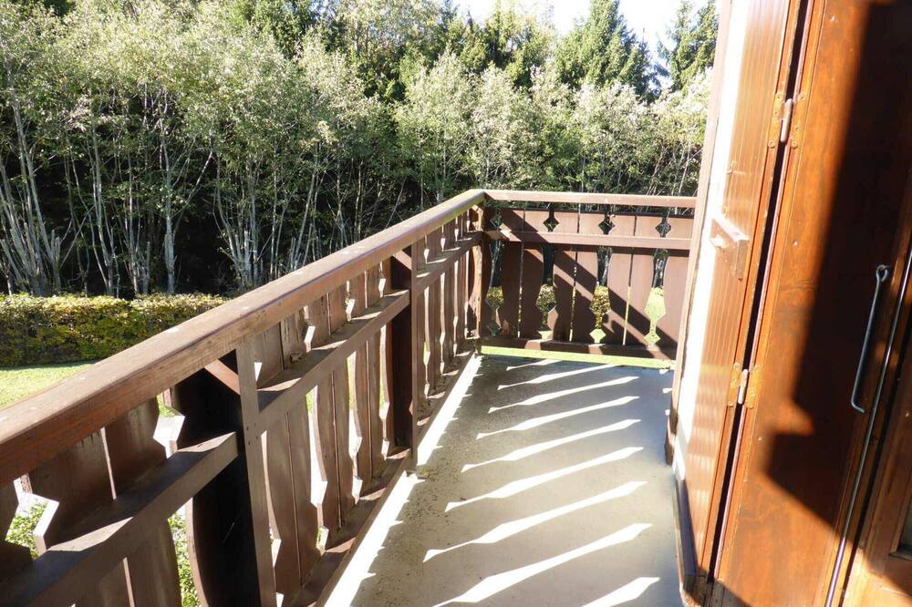 Photo of Patio Balcony in Demi-Quartier