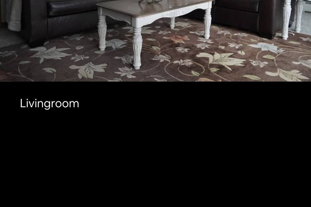 Photo of Livingroom in Town of Milo