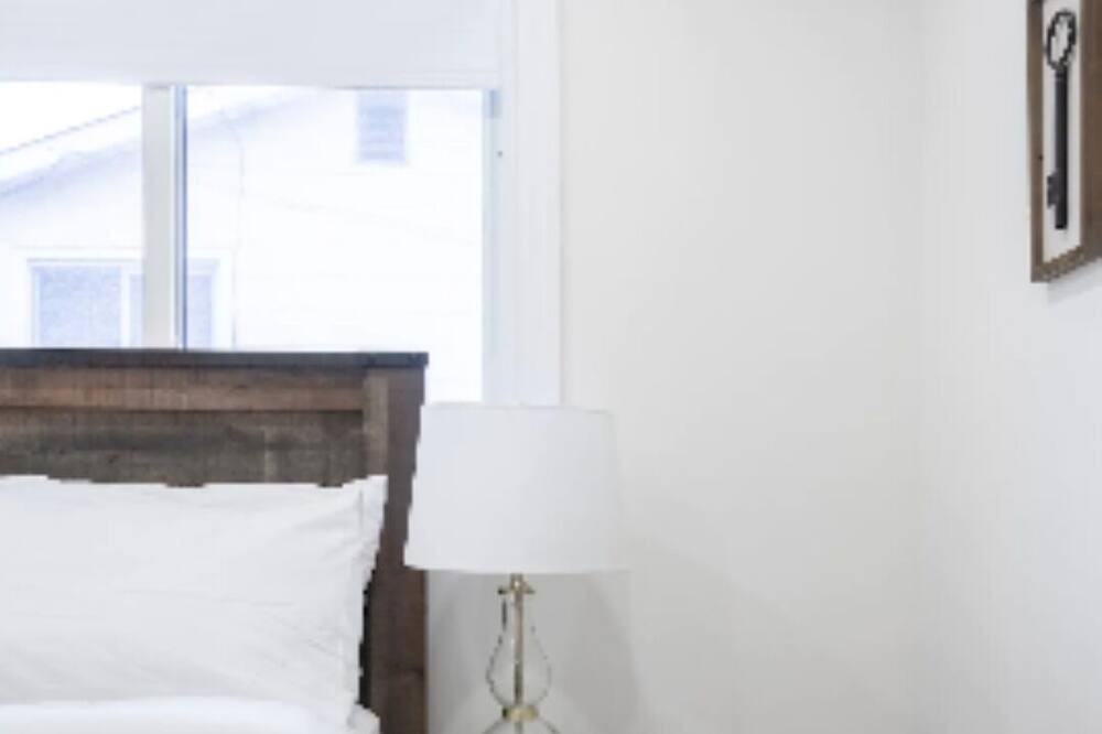 Photo of Bedroom in Hamilton