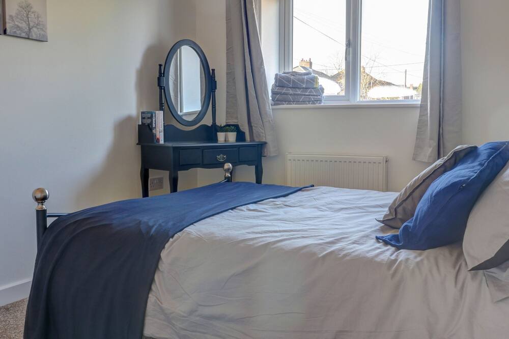 Photo of Bedroom in North Moreton