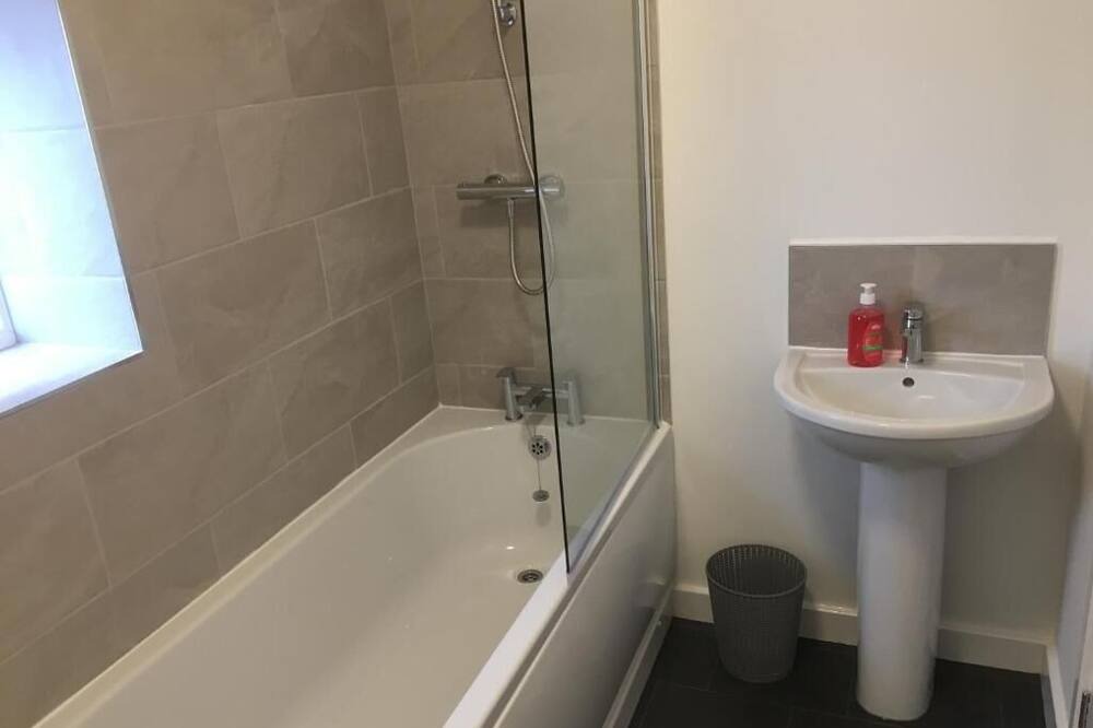 Photo of Bathroom in Abingdon