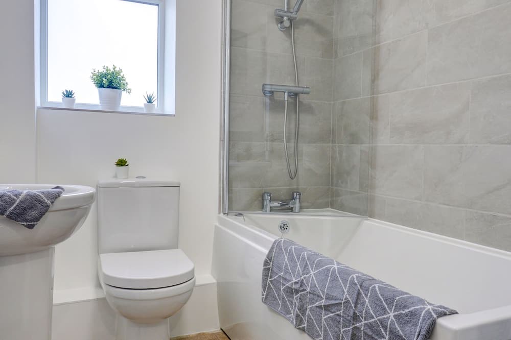 Photo of Bathroom in Didcot