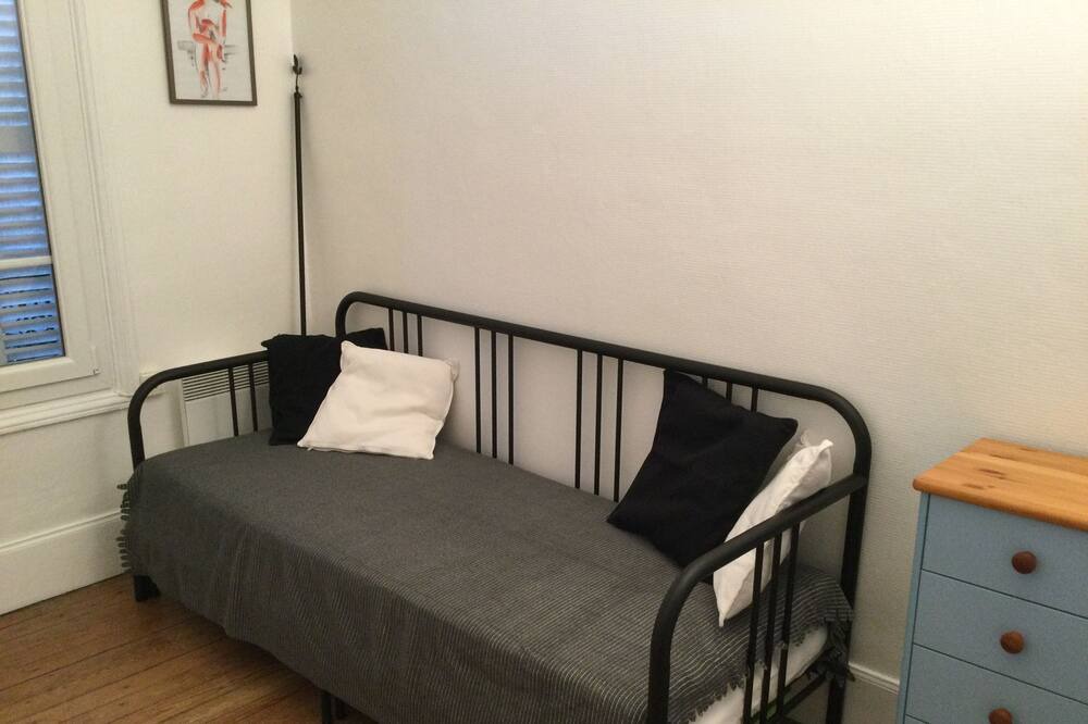 Photo of Bedroom in Saint-Martin-du-Littoral