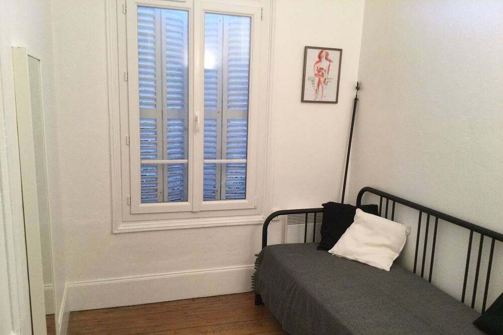 Photo of Bedroom in Saint-Martin-du-Littoral