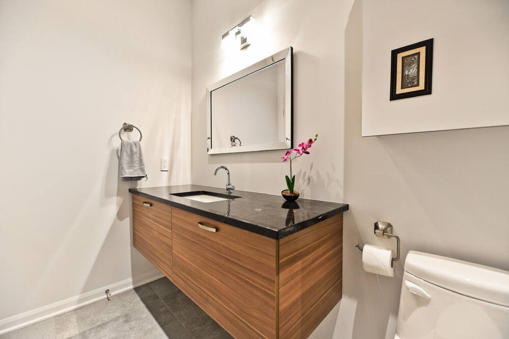 Photo of Bathroom in International District
