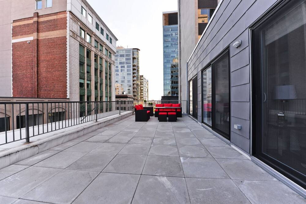 Photo of Patio Balcony in International District