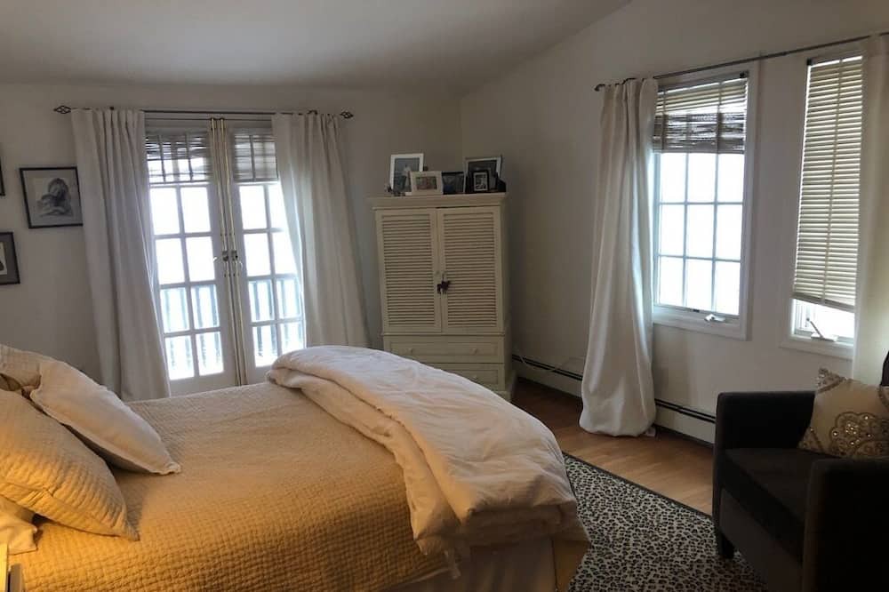 Photo of Others in Rowayton