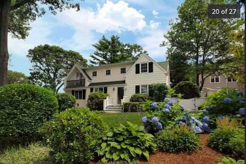 Photo of Others in Rowayton