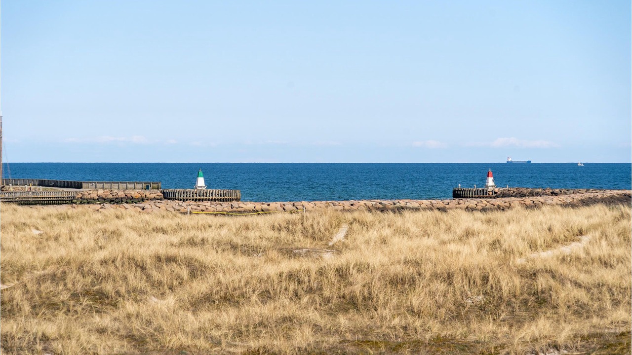 Photo of Others in Grena Strand