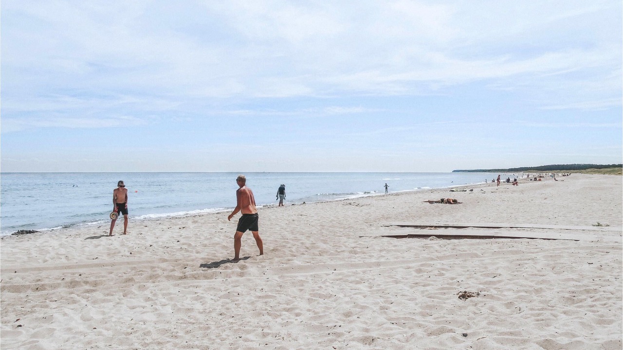 Photo of Human In Picture in Grena Strand