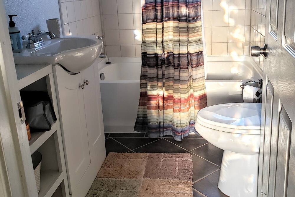 Photo of Bathroom in Guthrie